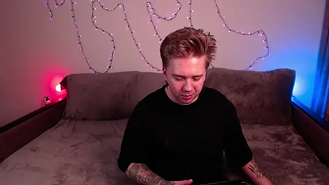 Snapshot of lust_beyond chatting on 03.20.26 lust beyond online show from 03.20.26