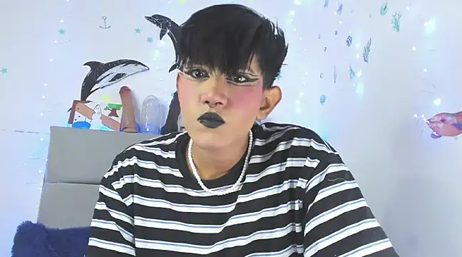Snapshot of andrew_uwu_ chatting on 12.18.24 andrew uwu online show from 12.18.24