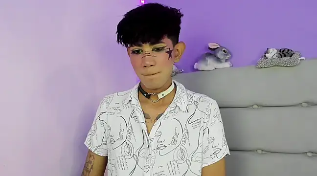 Snapshot of andrew_uwu_ chatting on 03.18.25 andrew uwu online show from 03.18.25