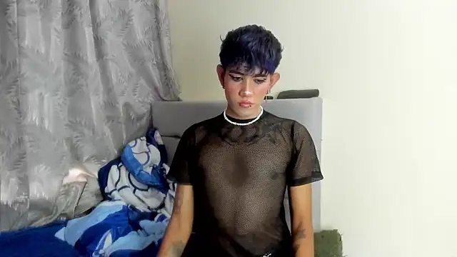 Snapshot of andrew_uwu_ chatting on 12.18.25 andrew uwu online show from 12.18.25