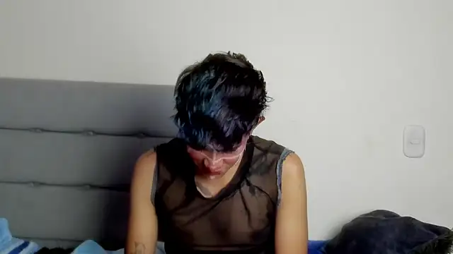 Snapshot of andrew_uwu_ chatting on 01.05.26 andrew uwu online show from 01.05.26