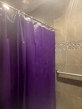 Snapshot of prettyrichie chatting on 03.19.25 prettyrichie online show from 03.19.25