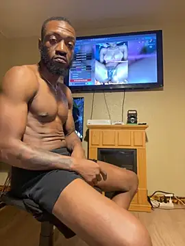 Snapshot of prettyrichie chatting on 10.17.25 prettyrichie online show from 10.17.25