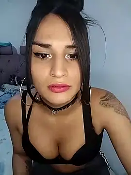 Snapshot of Pussycat_9999 chatting on 12.02.24 Pussycat 9999 online show from 12.02.24