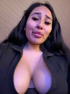 Snapshot of Anily_Lovely chatting on 03.20.25 Anily Lovely online show from 03.20.25