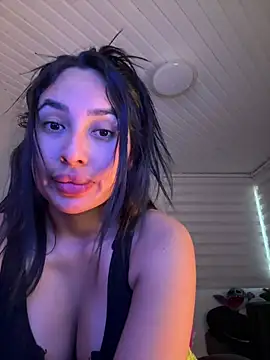 Anily Lovely online show from 04.26.26