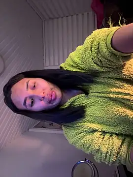 Anily Lovely online show from 04.29.26