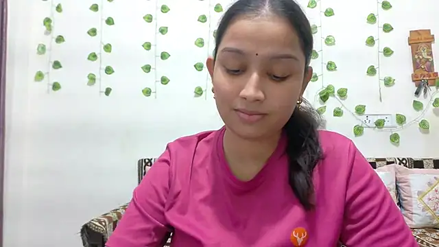 Snapshot of Aleena_Rai chatting on 11.07.25 Aleena Rai online show from 11.07.25
