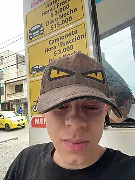 Snapshot of Daddyrich_632 chatting on 11.28.25 Daddyrich 632 online show from 11.28.25