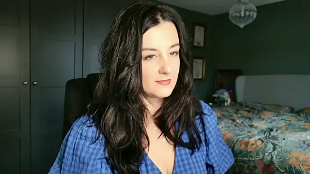 flatwhite0 online show from 02.05.26