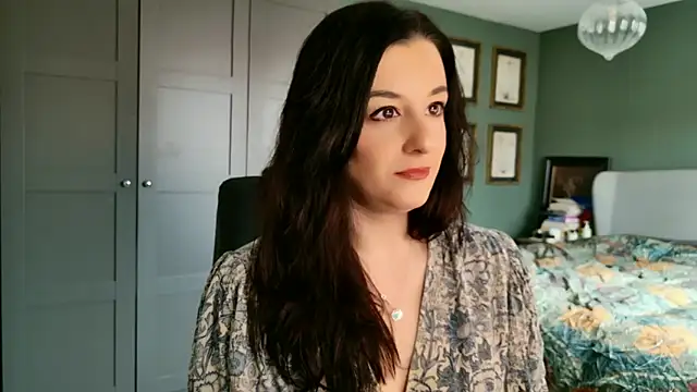 flatwhite0 online show from 04.03.26