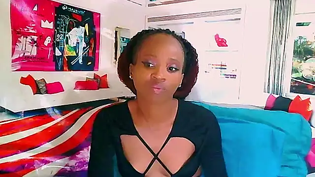 Snapshot of EbonyCreamy69 chatting on 12.12.24 EbonyCreamy69 online show from 12.12.24