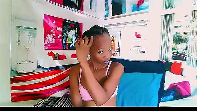 Snapshot of EbonyCreamy69 chatting on 12.18.24 EbonyCreamy69 online show from 12.18.24