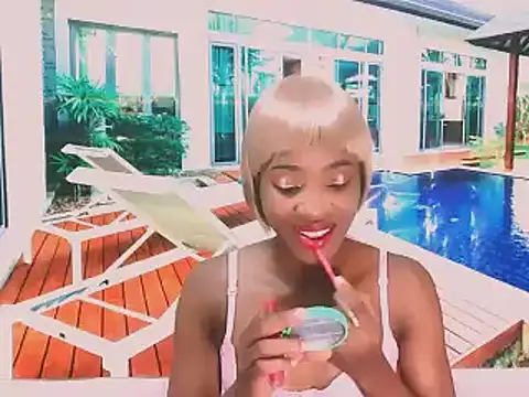 Snapshot of EbonyCreamy69 chatting on 02.12.25 EbonyCreamy69 online show from 02.12.25