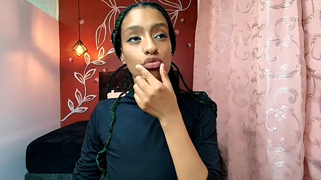 Zia Green online show from 12.13.24