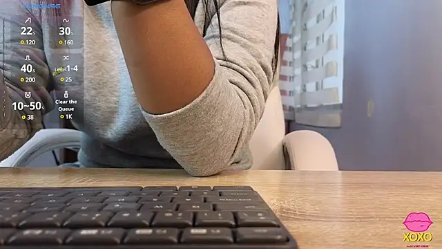 lou rosse  online show from 02.19.25