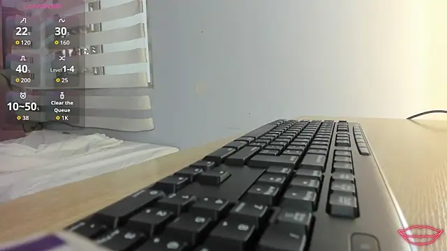 lou rosse  online show from 09.29.25