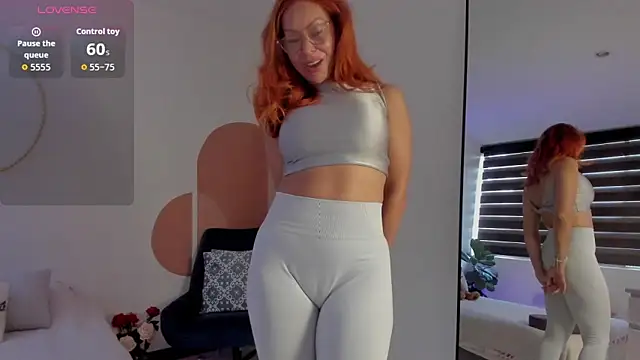 AvaCollinss online show from 12.19.25