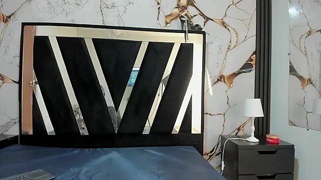 KarinaSimonz online show from 10.10.25