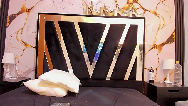 KarinaSimonz online show from 02.10.26