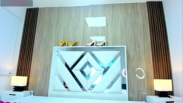 KarinaSimonz online show from 05.13.26