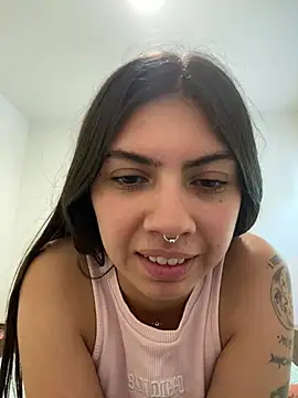 Snapshot of Argentiiniita chatting on 01.08.25 Argentiiniita online show from 01.08.25