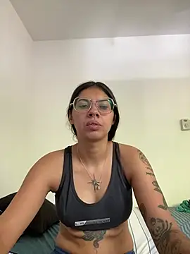 Snapshot of Argentiiniita chatting on 02.03.25 Argentiiniita online show from 02.03.25