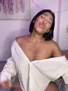 Isabella fasilier online show from 02.26.25