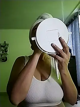 hailey85 online show from 11.02.25