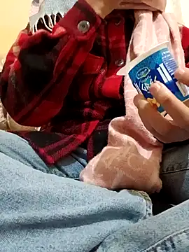 Snapshot of yasima-39 chatting on 01.04.25 yasima-39 online show from 01.04.25