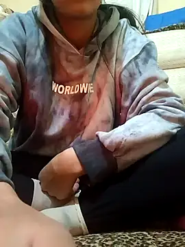 Snapshot of yasima-39 chatting on 01.22.25 yasima-39 online show from 01.22.25