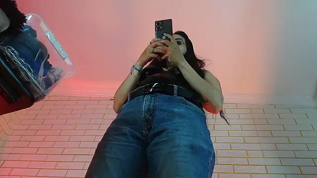 Snapshot of NYX1126 chatting on 04.11.26 NYX1126 online show from 04.11.26