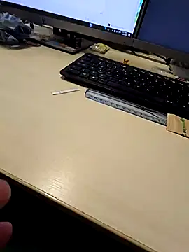 Snapshot of Ibag01 chatting on 01.28.25 Ibag01 online show from 01.28.25