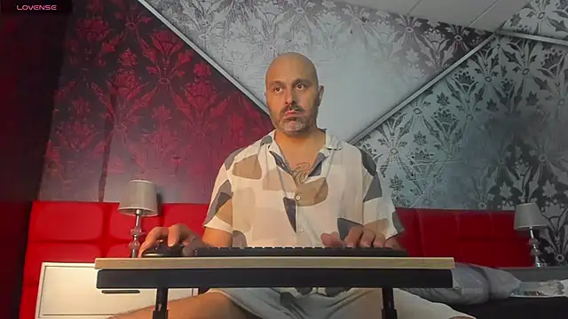 Gabriel Harmant online show from 12.04.24