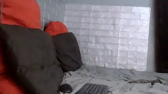 Feathergal69  online show from 02.18.26