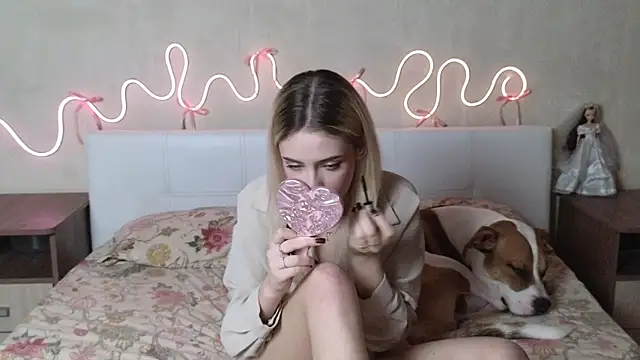 Betty Blamee online show from 01.09.26