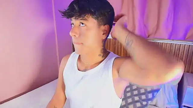 kiing azahell online show from 04.04.26