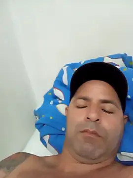 Snapshot of Marciogrei chatting on 02.18.25 Marciogrei online show from 02.18.25