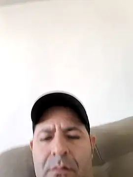 Marciogrei online show from 11.18.25