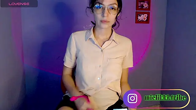 mielikki001 online show from 12.20.24