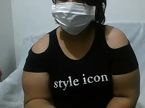 Queen of boobs01 online show from 12.31.24