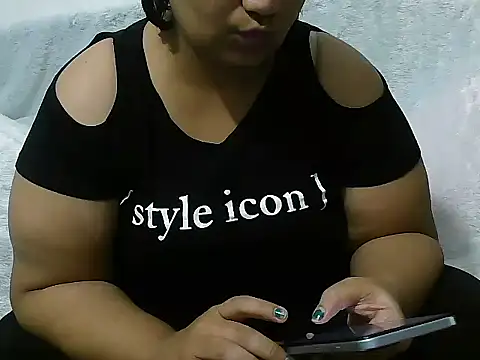 Queen of boobs01 online show from 01.19.25