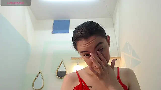 Mia-kalinfa online show from 02.13.25