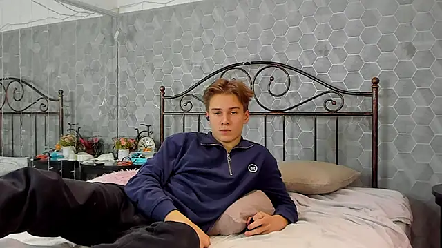 Snapshot of Marcus_Swampov chatting on 12.09.24 Marcus Swampov online show from 12.09.24