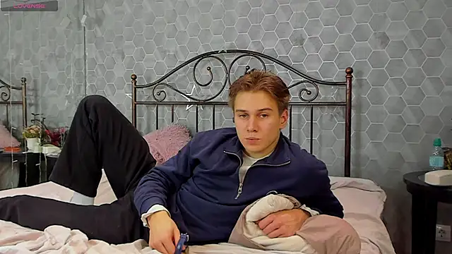 Snapshot of Marcus_Swampov chatting on 12.12.24 Marcus Swampov online show from 12.12.24