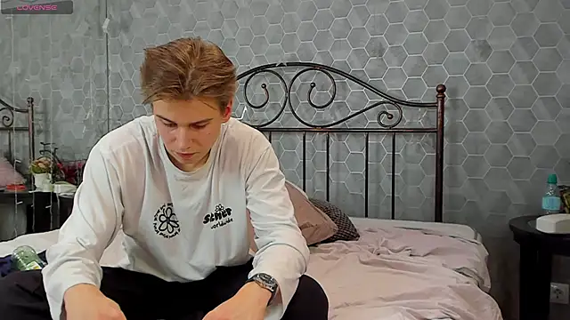 Snapshot of Marcus_Swampov chatting on 12.12.24 Marcus Swampov online show from 12.12.24