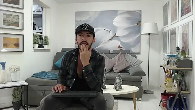 Snapshot of lexxandbusterr chatting on 10.05.25 lexxandbusterr online show from 10.05.25