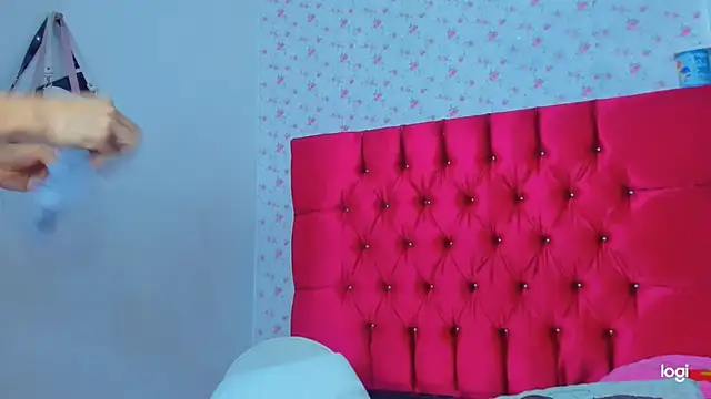 StassieBell online show from 12.22.25