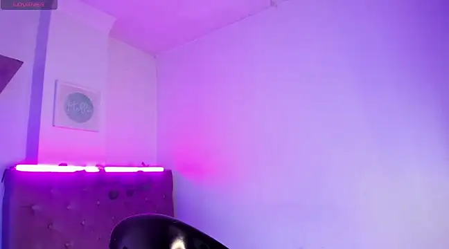 Snapshot of Triipsy chatting on 12.27.24 Triipsy online show from 12.27.24