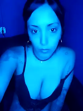 shishiii 11 online show from 12.18.24